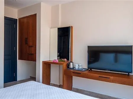 Ten Rooms Oludeniz Отель Олудениз